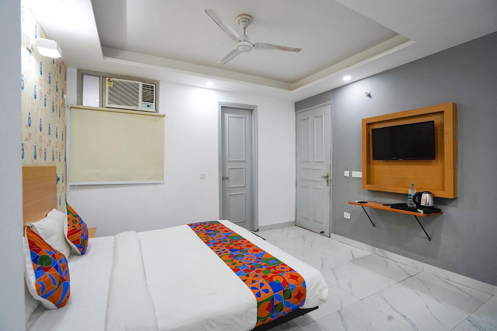 Fabhotel Prime Culture Noida Extérieur photo