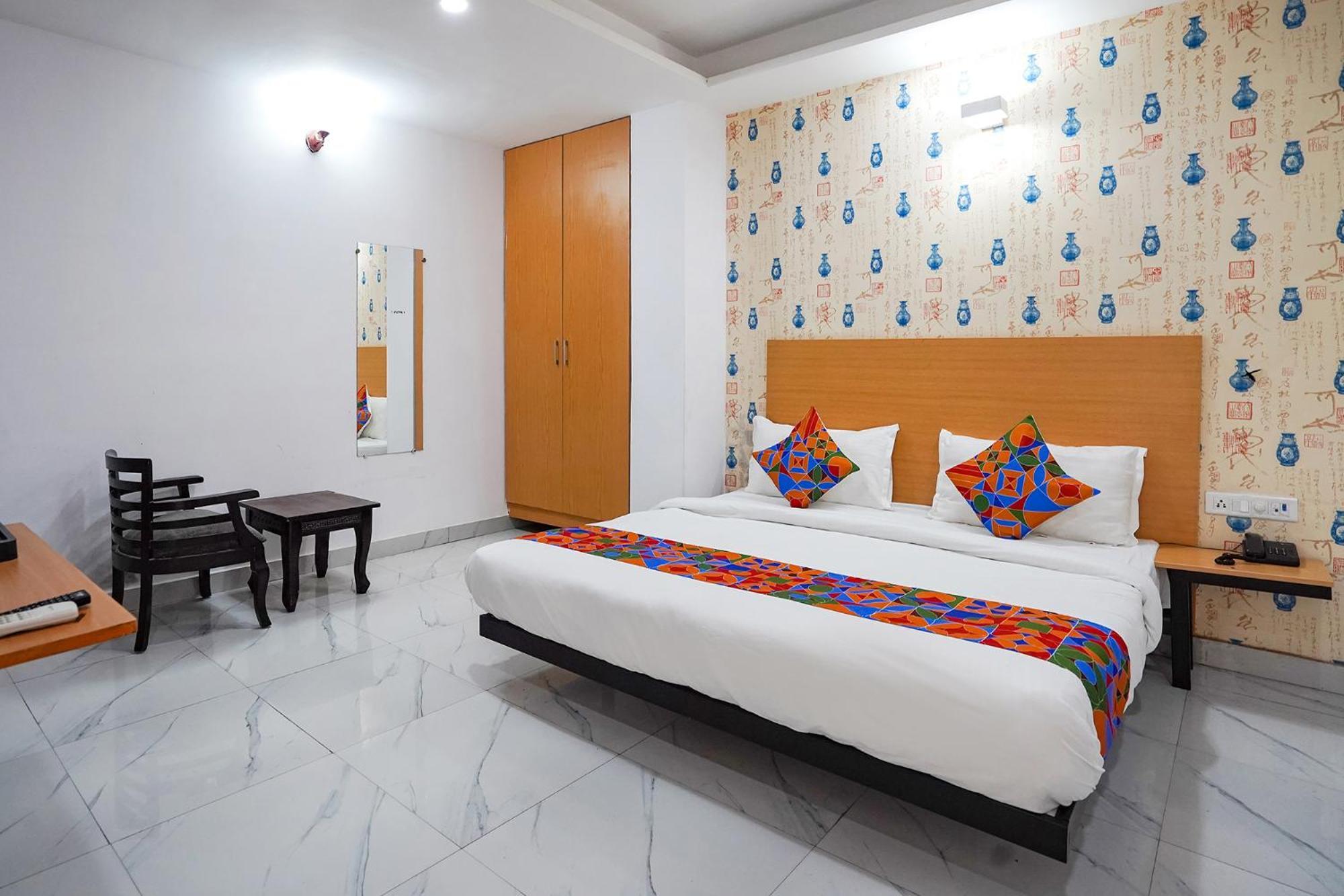 Fabhotel Prime Culture Noida Extérieur photo