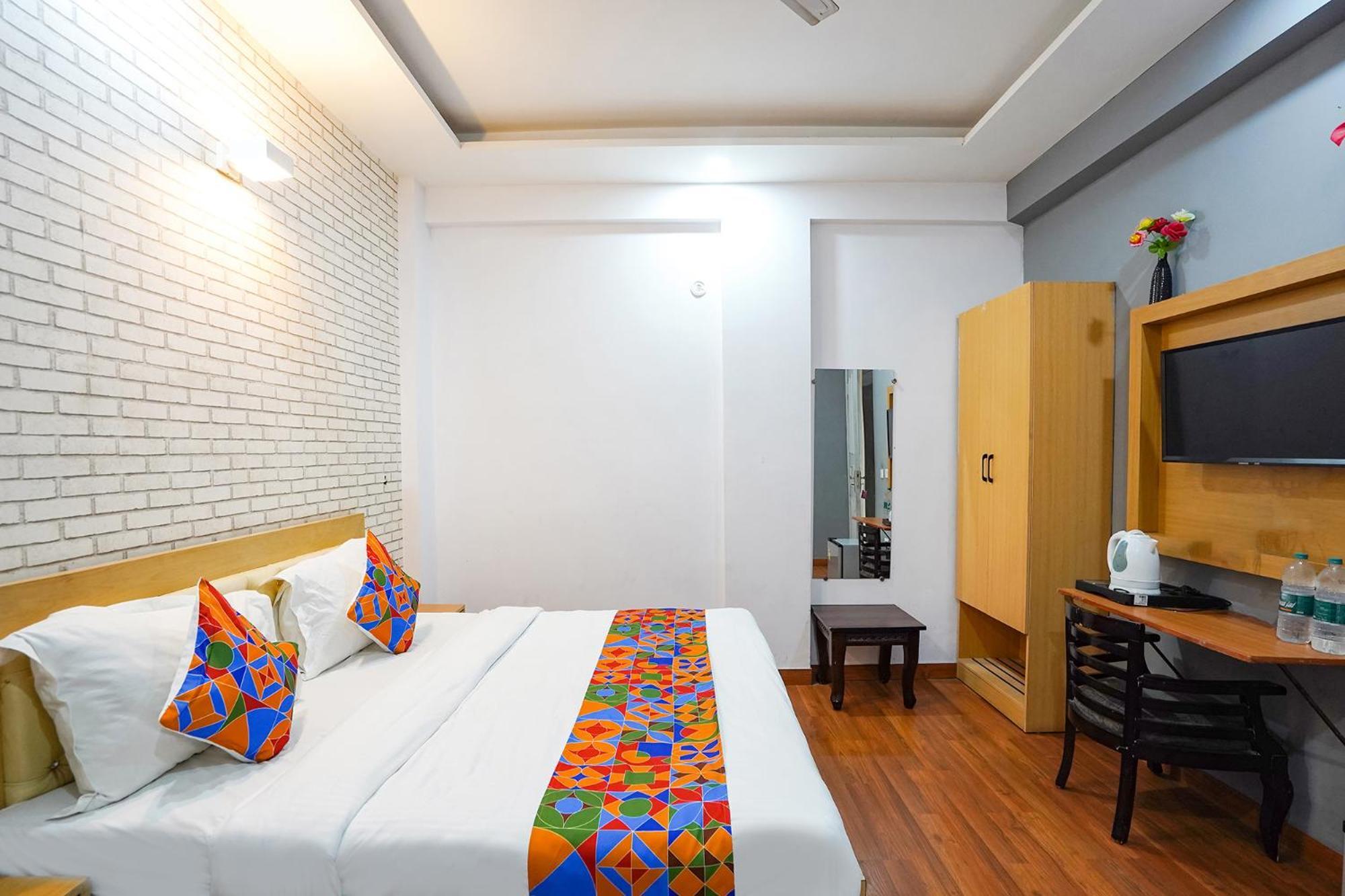 Fabhotel Prime Culture Noida Extérieur photo